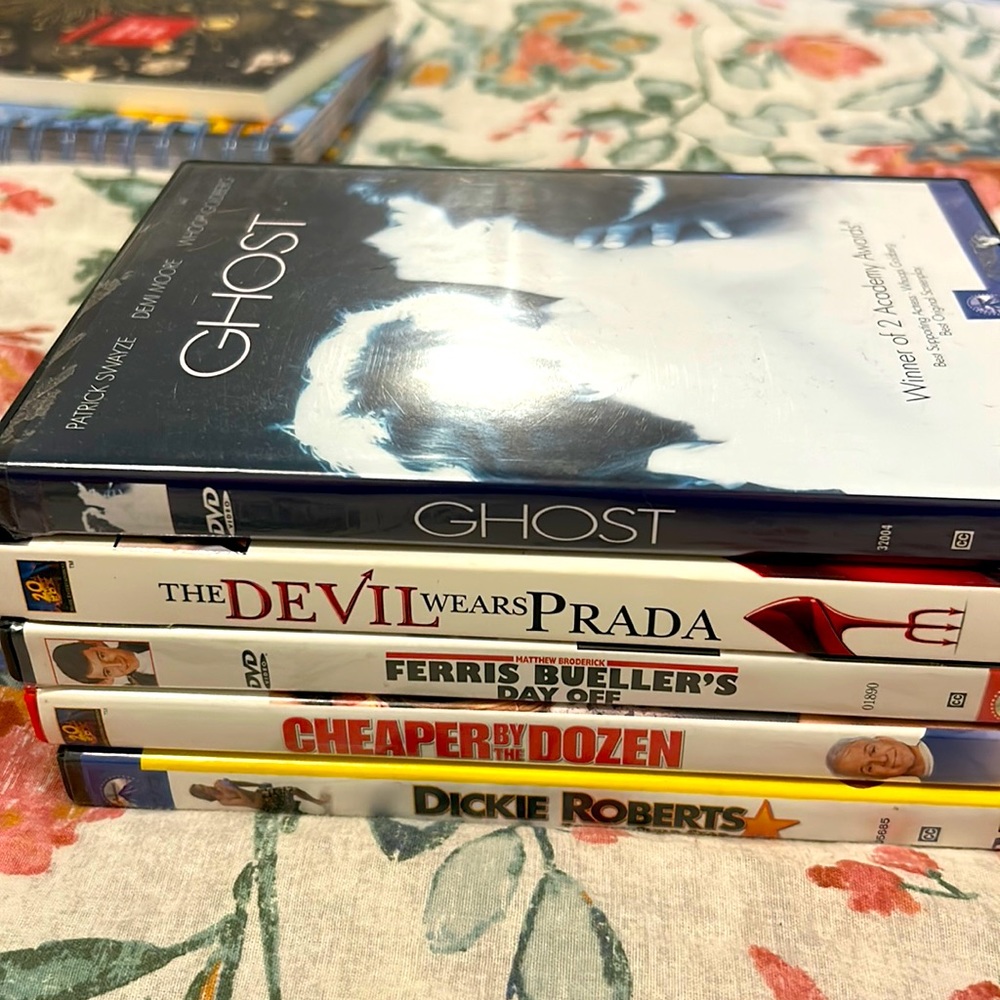 5 DVDs